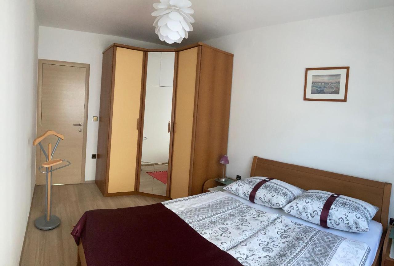 Funtana Apartments Budinjas Экстерьер фото