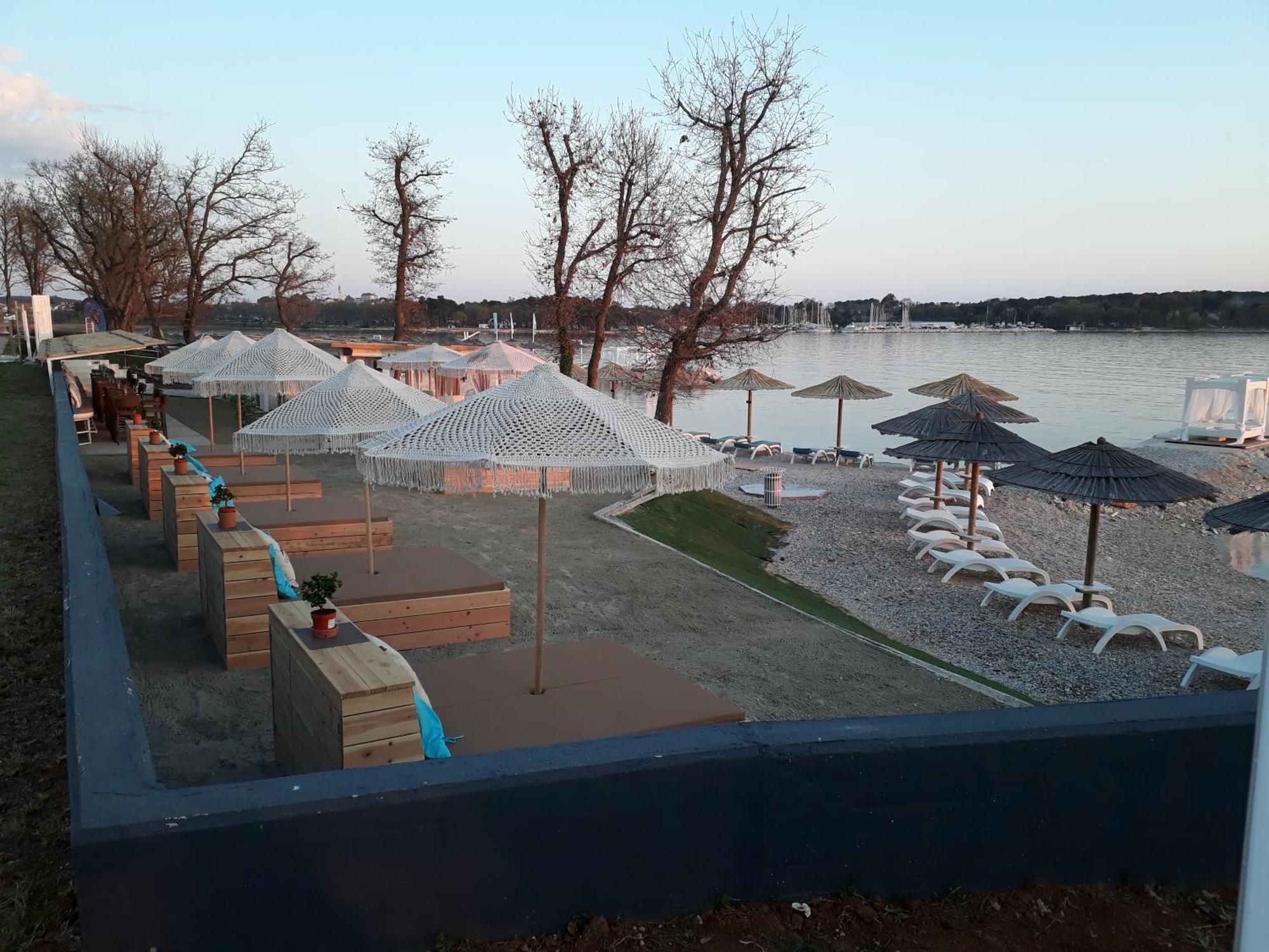 Funtana Apartments Budinjas Экстерьер фото
