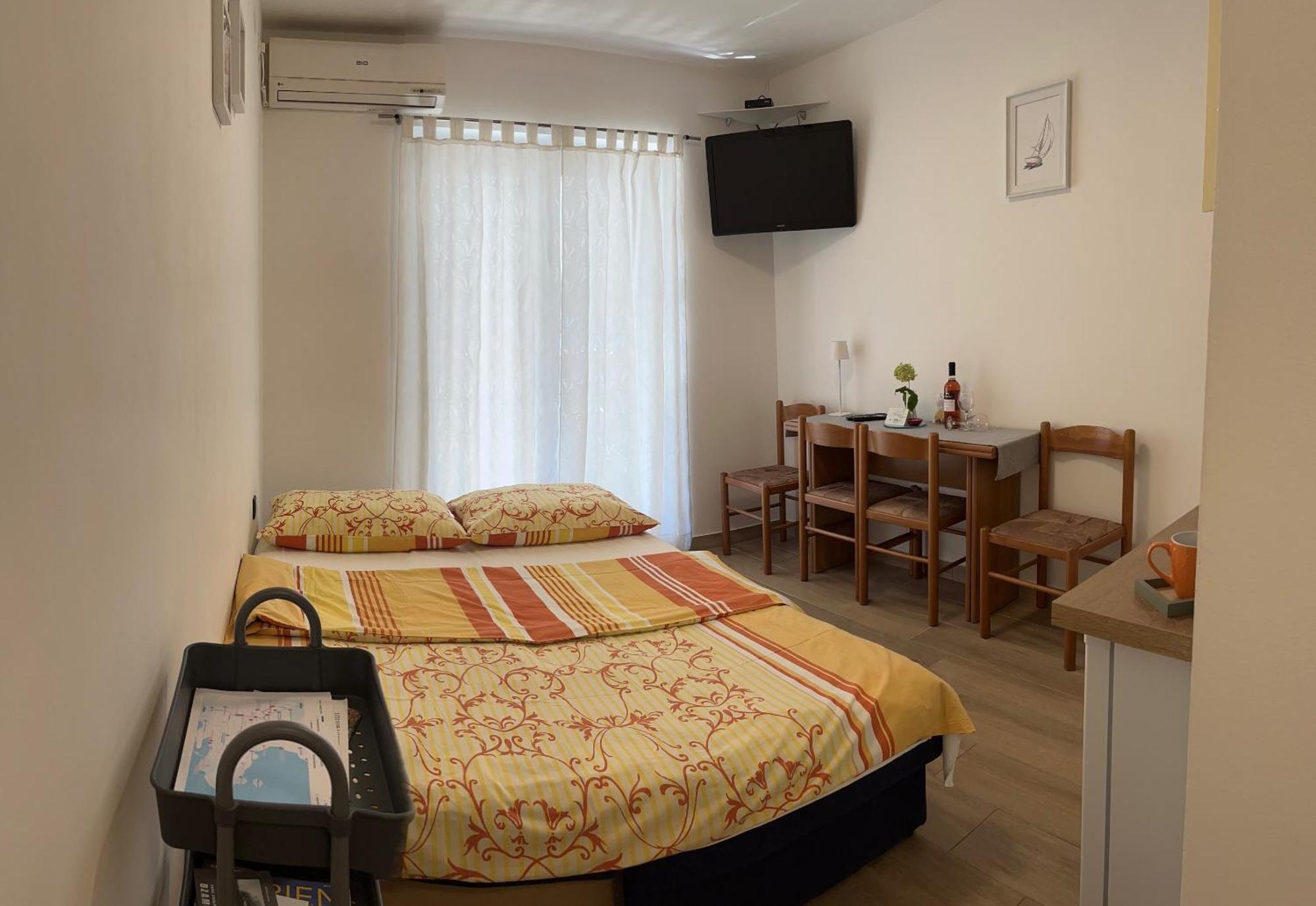 Funtana Apartments Budinjas Экстерьер фото