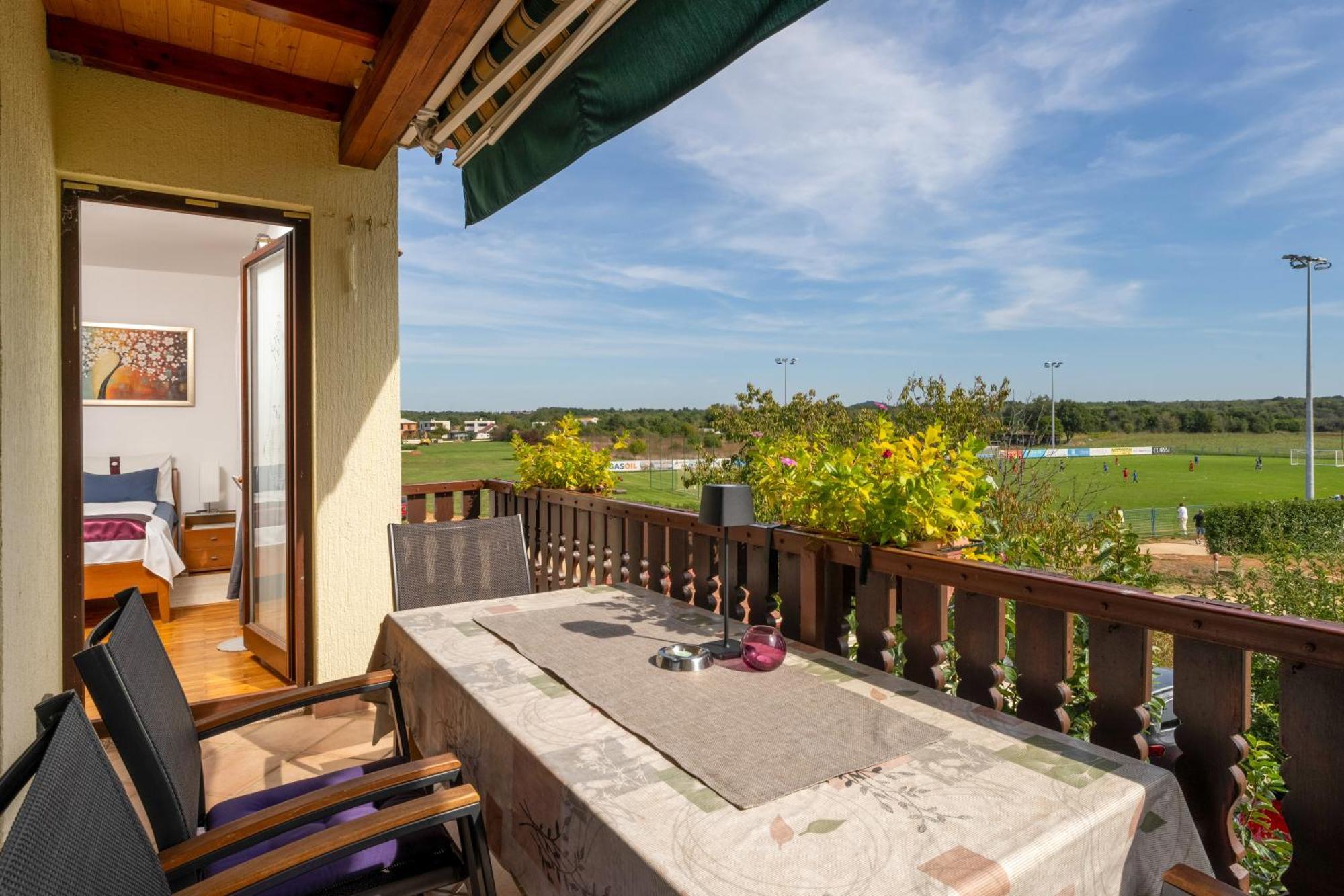 Funtana Apartments Budinjas Экстерьер фото
