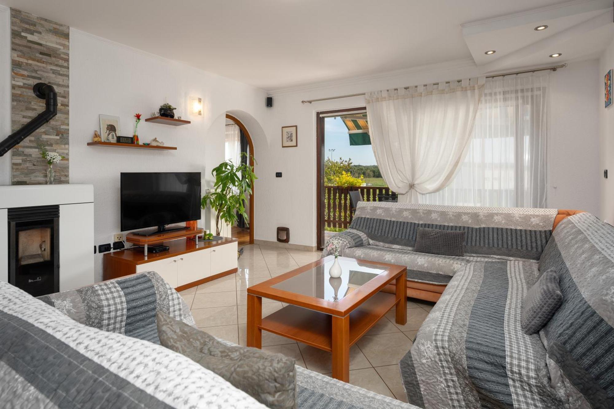 Funtana Apartments Budinjas Экстерьер фото