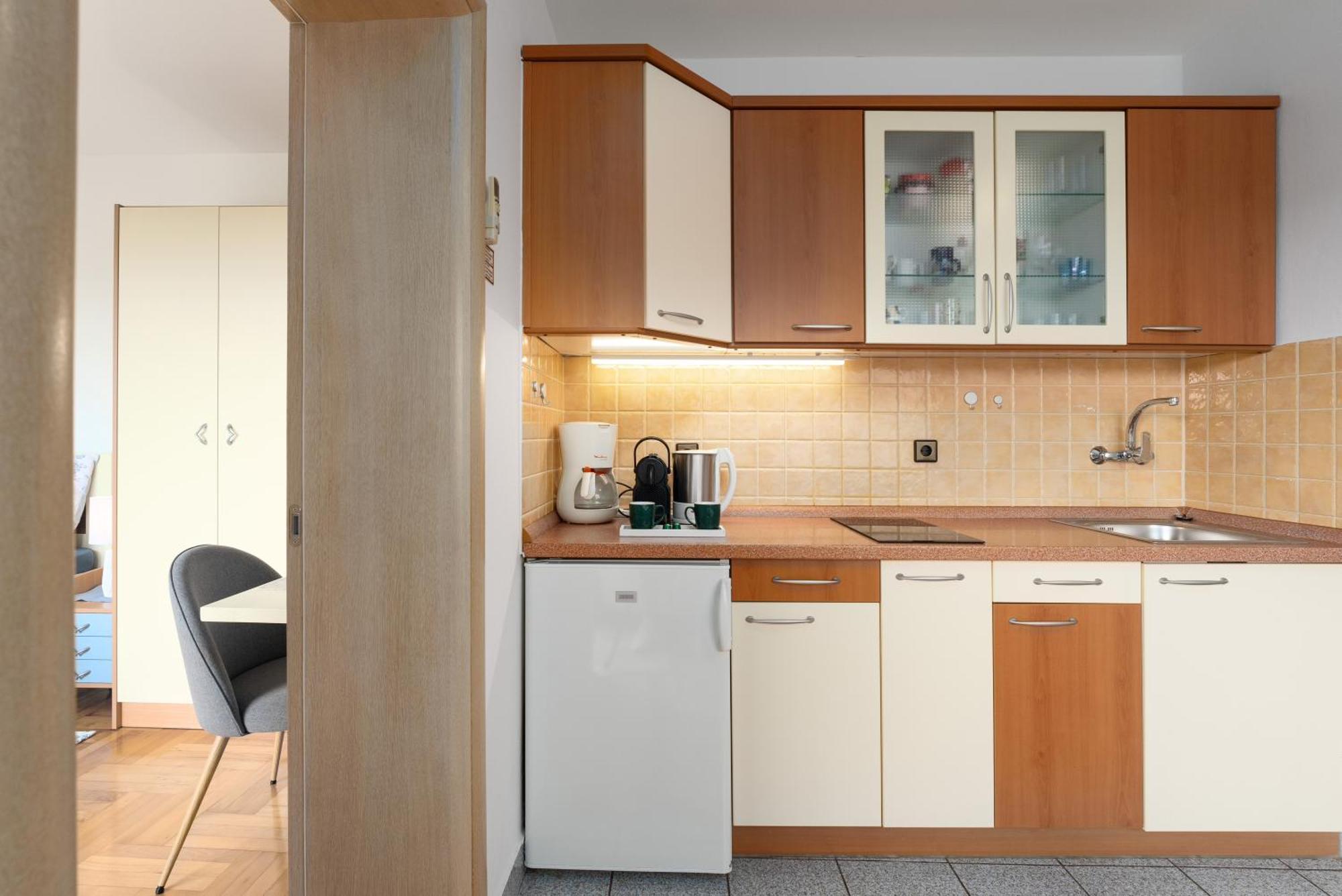 Funtana Apartments Budinjas Экстерьер фото