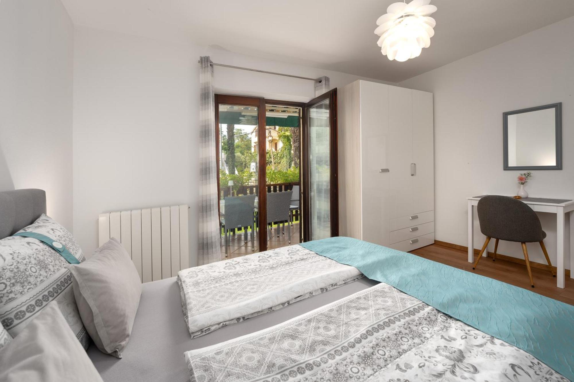 Funtana Apartments Budinjas Экстерьер фото